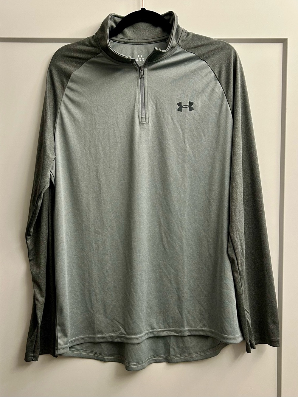 Under Armour Men’s Large Gray 1/4 Zip Pullover Loose Fit Athletic Top